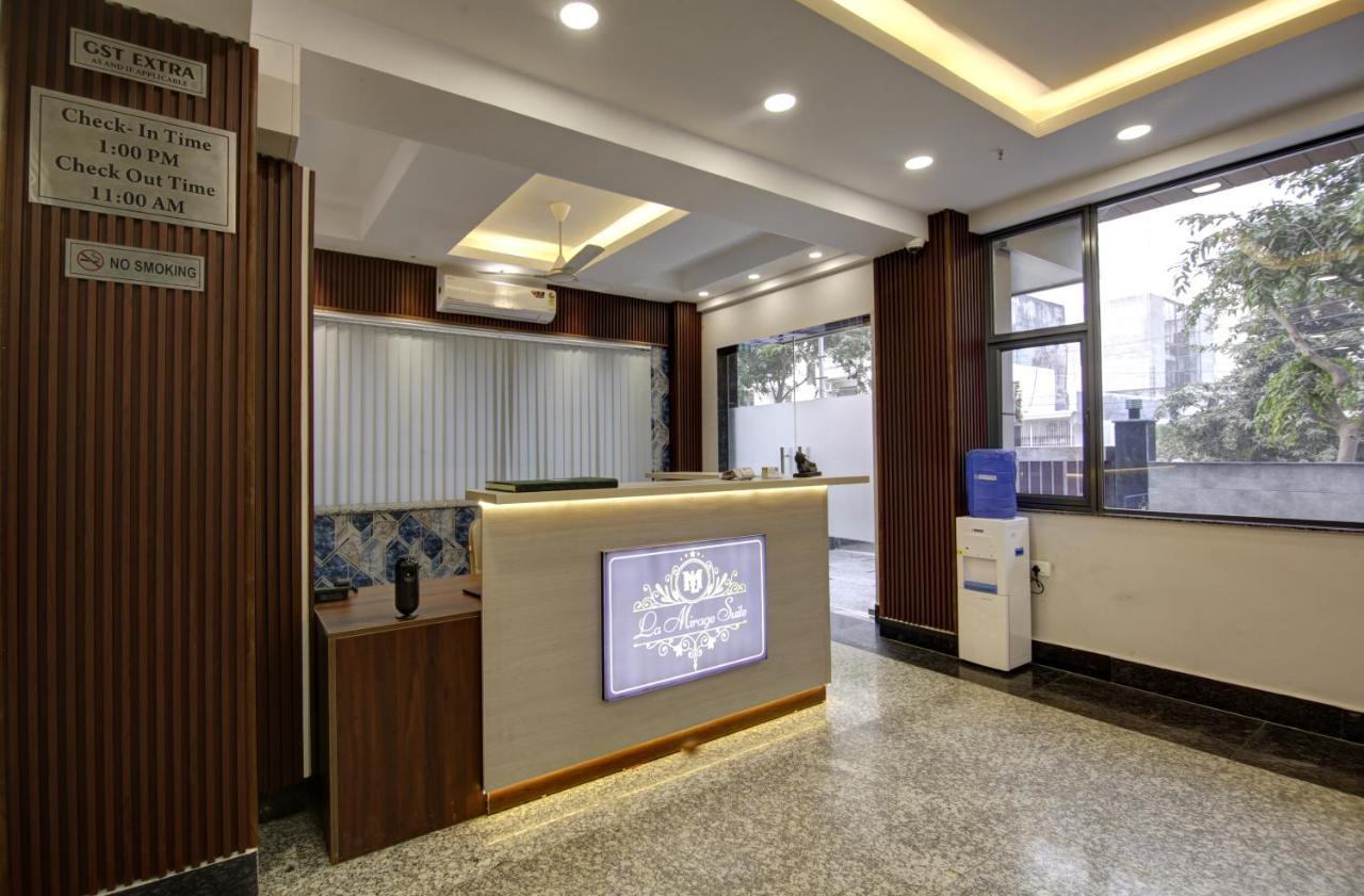 Hotel La Mirage Noida Ngoại thất bức ảnh